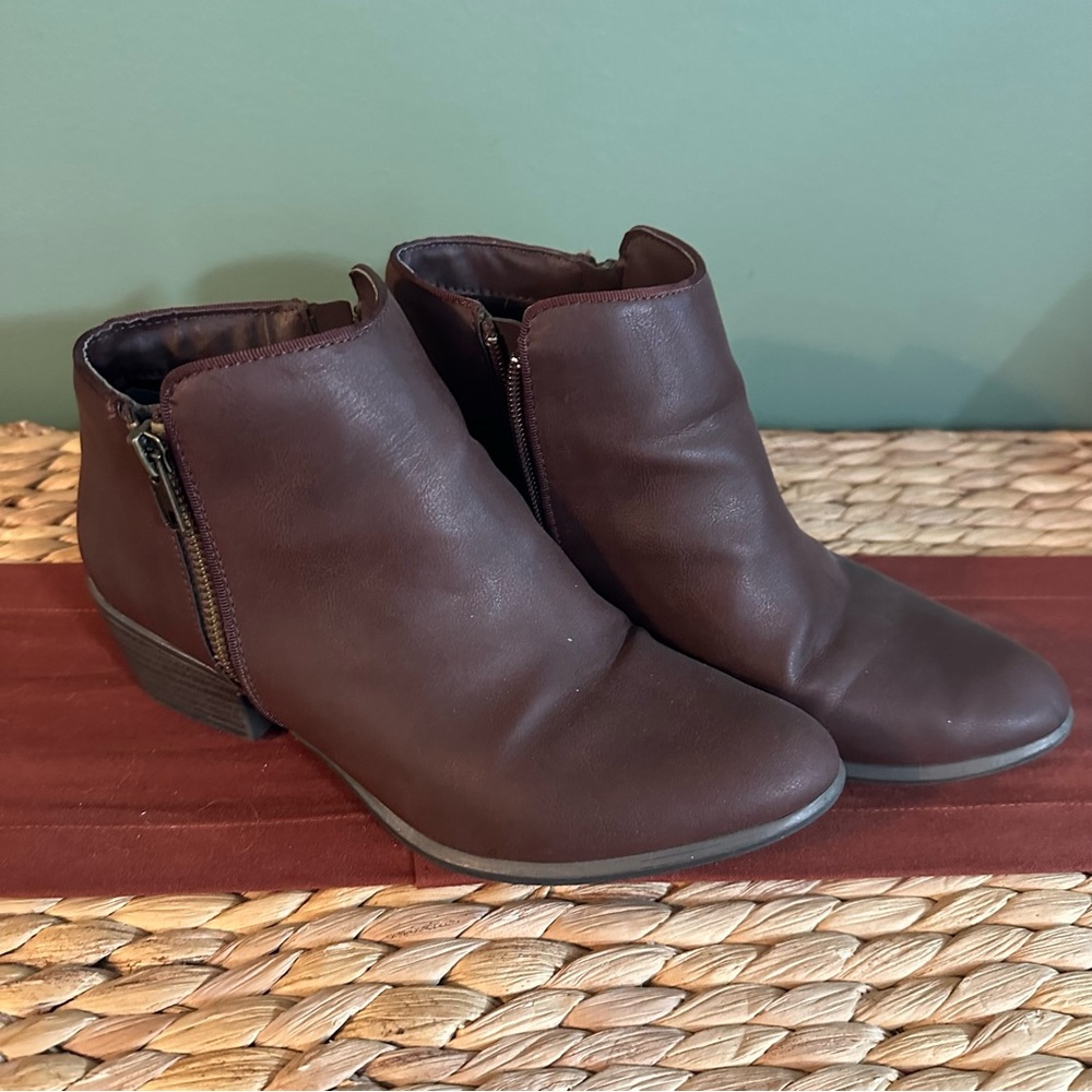 Espirt Brown Zipper Bootie